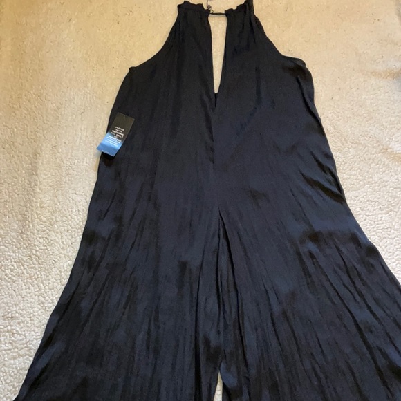 BCBG MacAzria Ellah wide leg black jumpsuit Medium - Picture 2 of 10